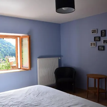 Сasa de vacaciones De La Cheneau *