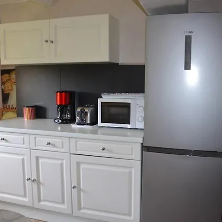 De La Cheneau Holiday home Rochesson