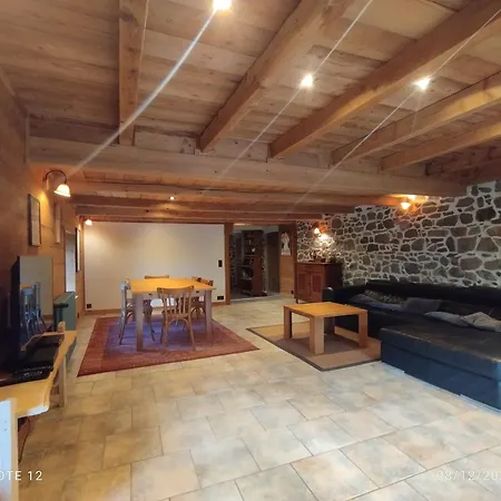 Сasa de vacaciones De La Cheneau